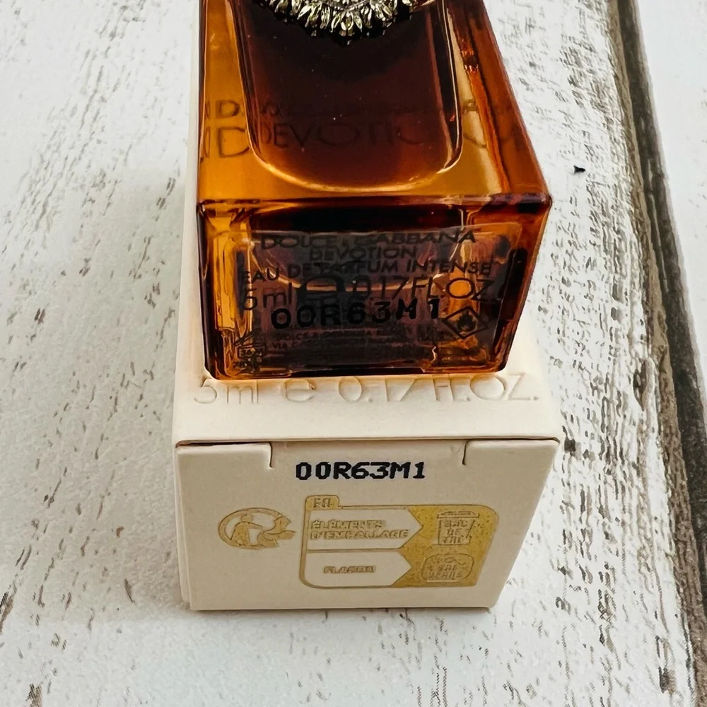 Dolce & Gabbana Devotion Intense Mini Tavel Sample Parfume 5ml - Picture 6 of 7